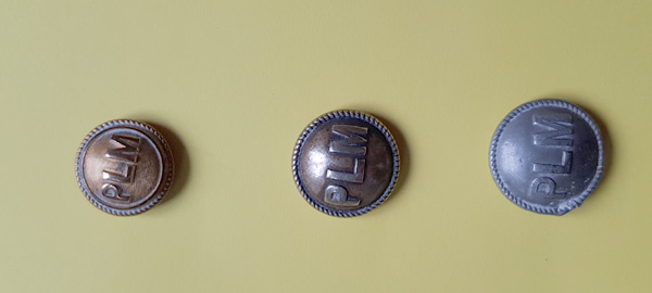 3 boutons PLM  D17 D20 D21 mm pleins dorés (2) argentés(1)  port compris 