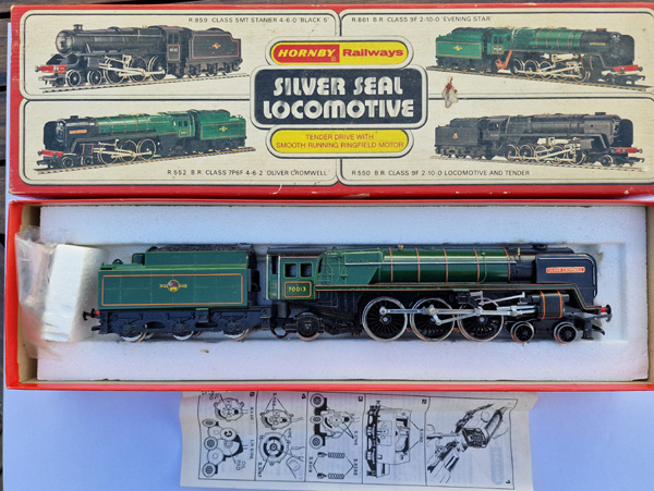 VAPEUR  HO ANALOGIQUE BR4-6-2 + tender